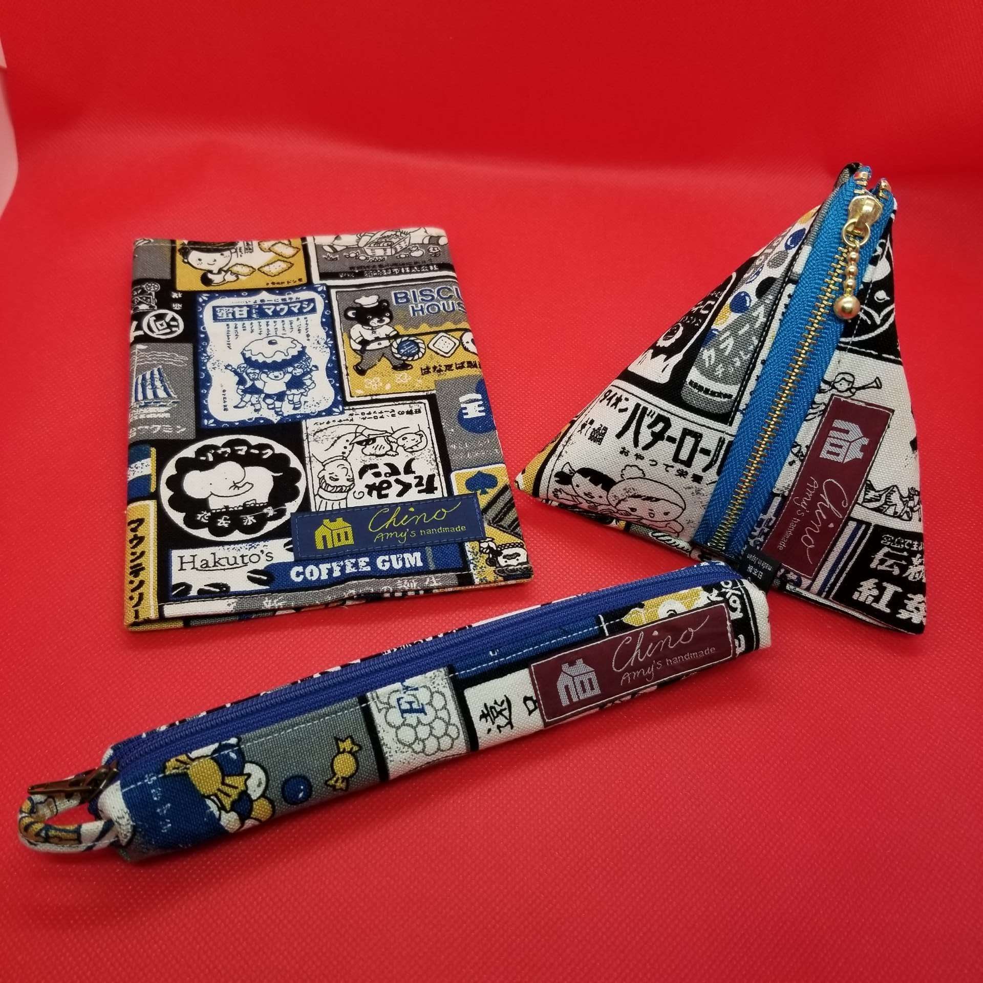 Eペンケース、ブックカバー、三角ポーチお揃い