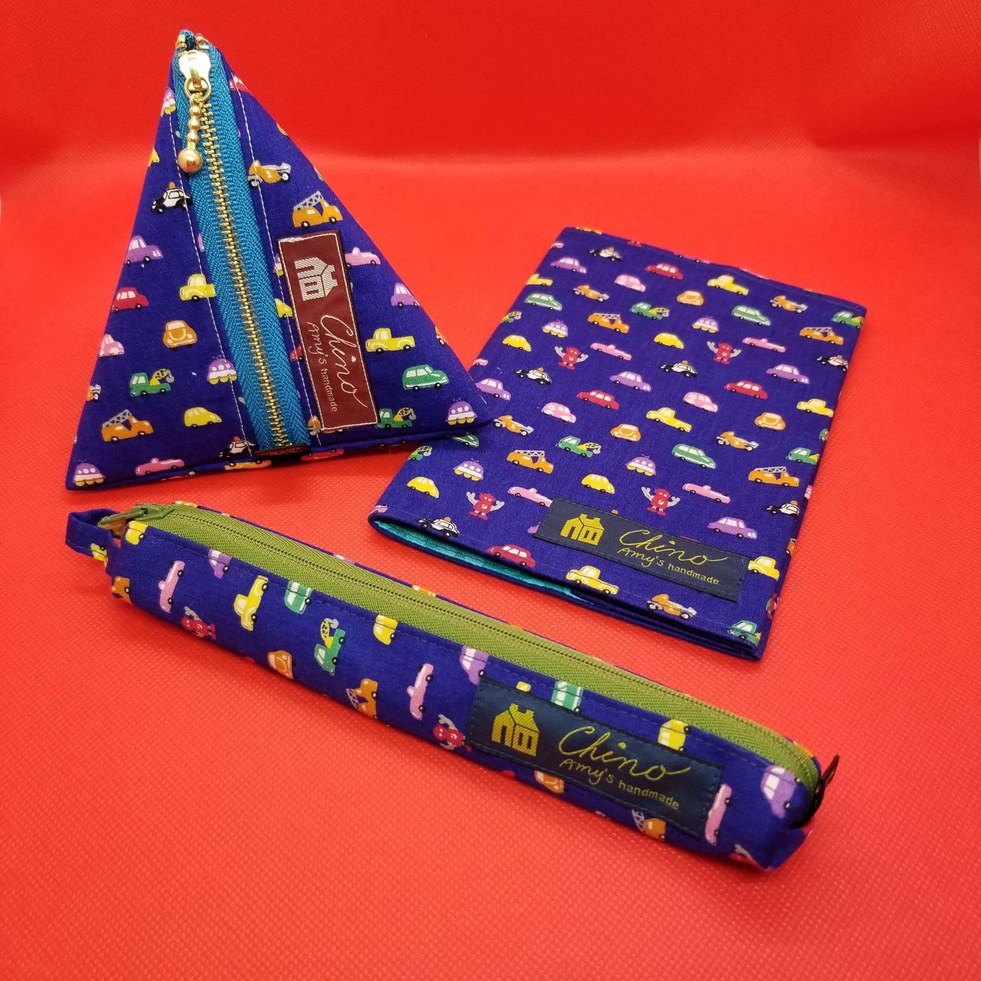 B ペンケース、ブックカバー、三角ポーチお揃い