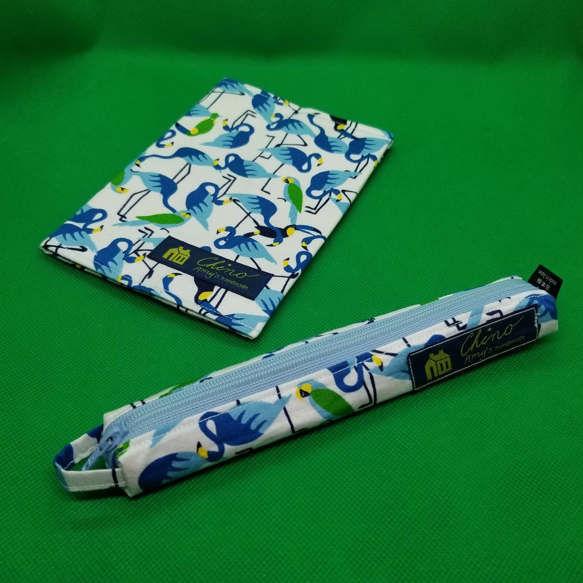 C ペンケース、ブックカバー