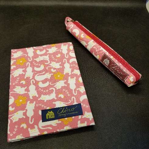 YYペンケース、ブックカバー