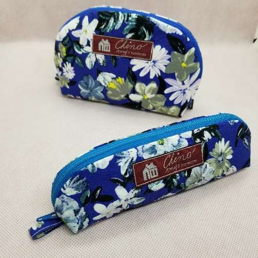 D 太っちょペンケースと楕円ポーチ