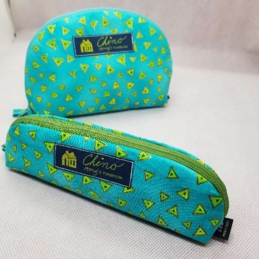 E 太っちょペンケースと楕円ポーチ