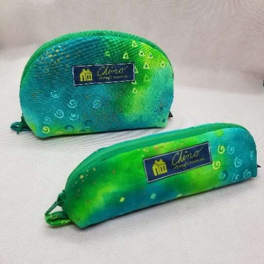 H太っちょペンケースと楕円ポーチ