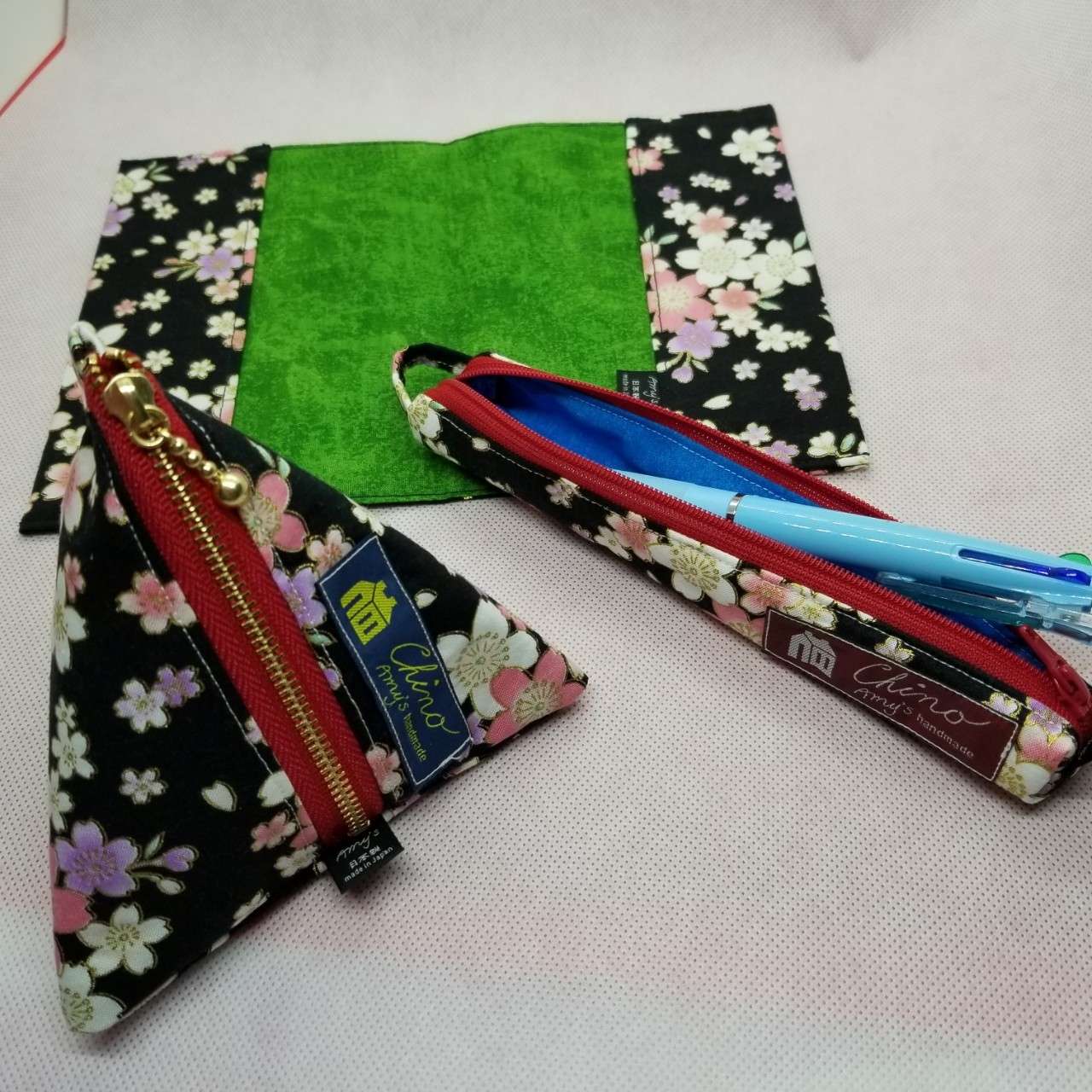 桜柄の三角ポーチで心も雑貨も華やかに！【オリジナル雑貨のChinoamy】